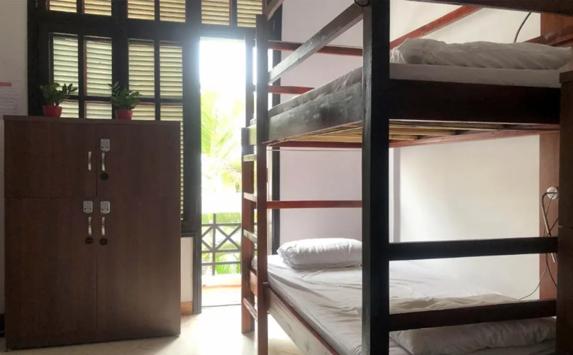 7Fridays Westlake Hostel
