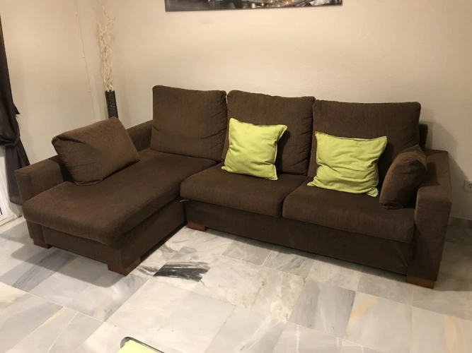 2 Bedrooms Apartment with balcony and with courtyard view