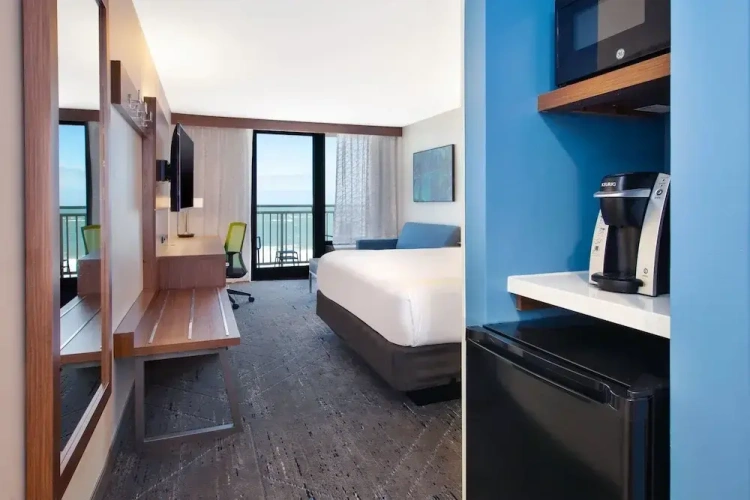 Standard room with balcony