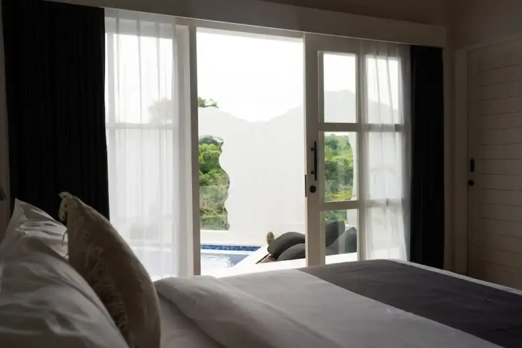 Santorini Luxury Villa
