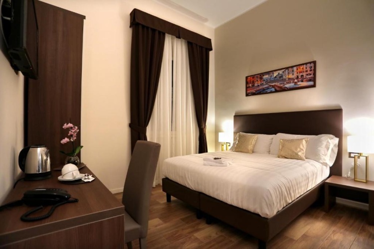Superior Double room with city view