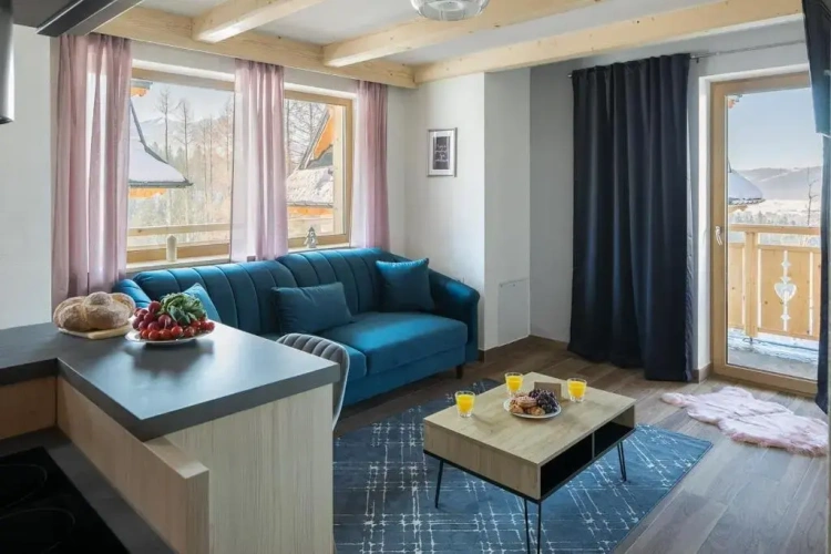 2 Bedrooms Apartment