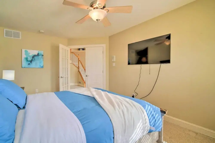 Spacious Brigantine Home ~ 1 Block to Beach!