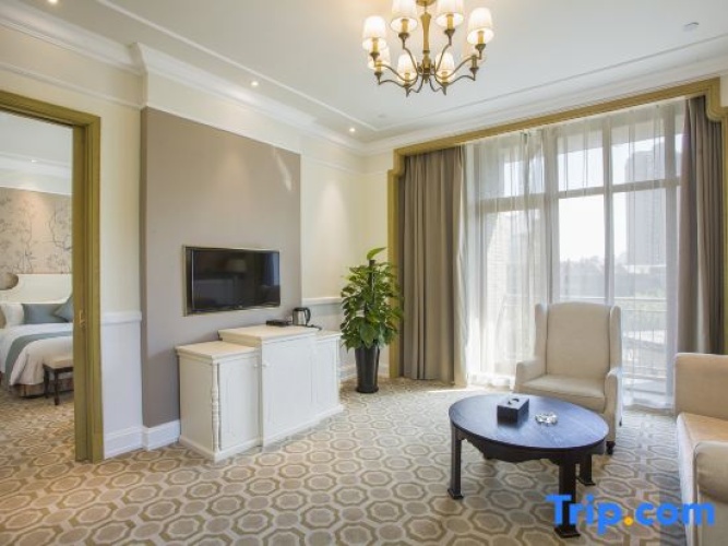 Standard Suite
