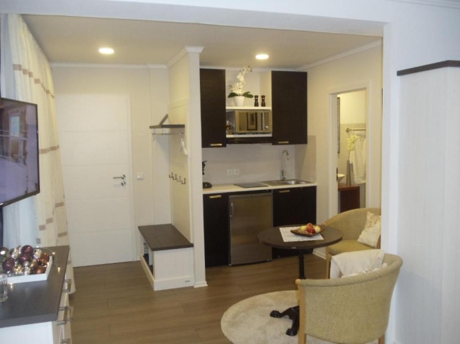 1 Bedroom Apartment with view