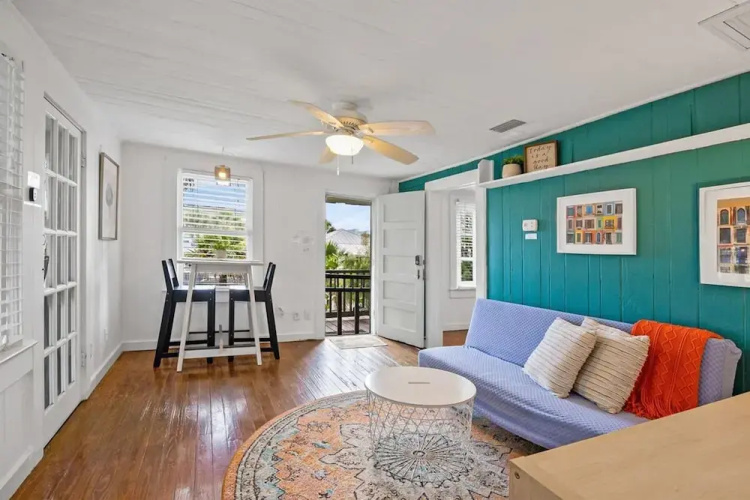 Marvelous Mermaid Beach Bungalow Dog-friendly