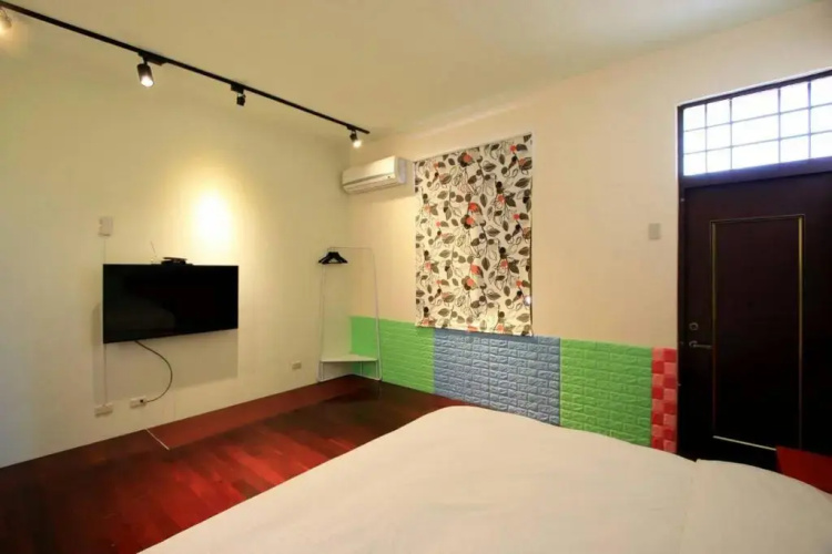 Alcohol Travel Hostel