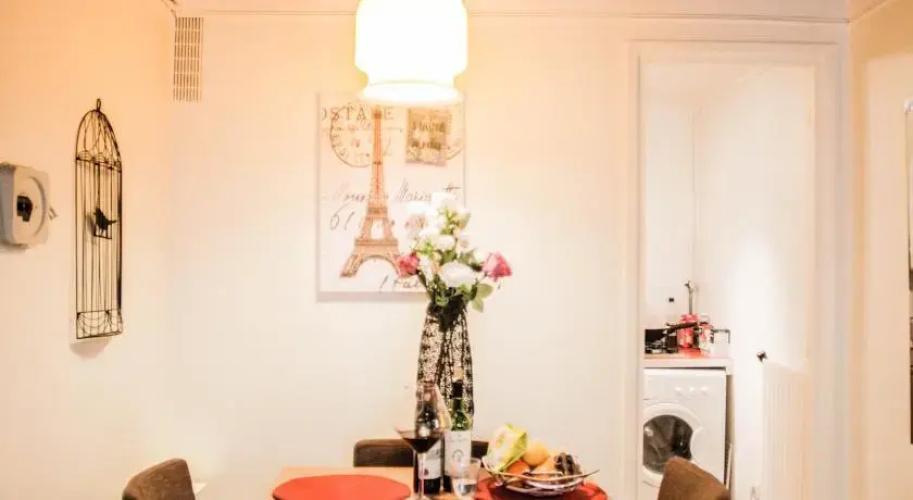 Cosy Studio Apartment In Le Marais