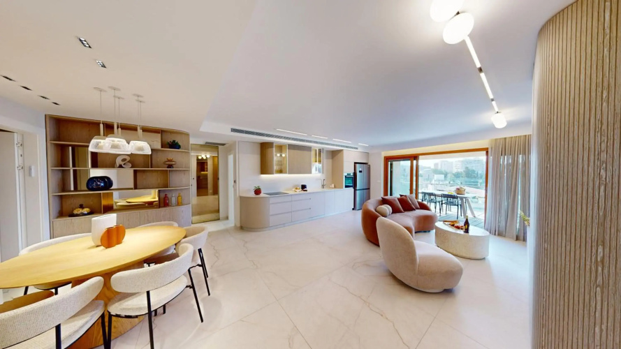 *King David Residences*2 Bd*Pool/Gym/Parking*