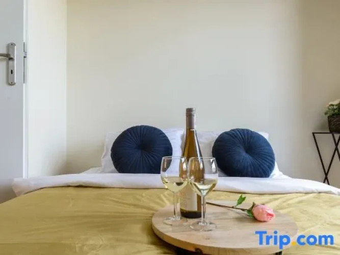 3 Bedrooms Apartment with balcony