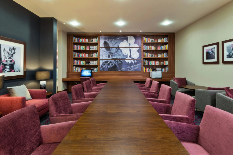 Hampton by Hilton London Luton Airport photo 12