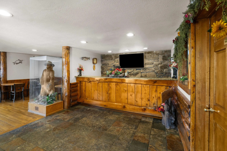 Super 8 By Wyndham Jackson Hole - Jackson, WY