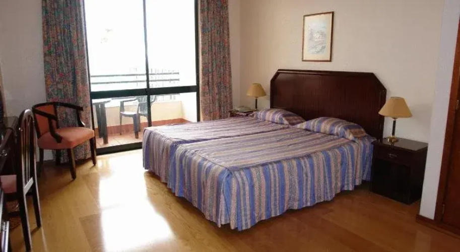 Vila Baleira Residence