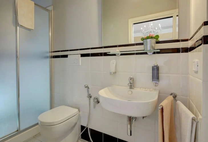 Standard Double room with city view