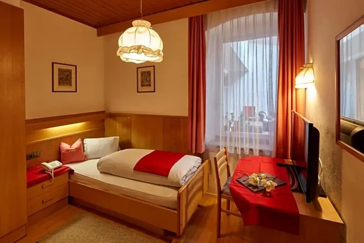 Standard Double room with view