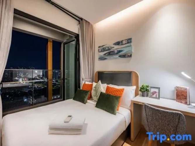 2 Bedrooms Apartment