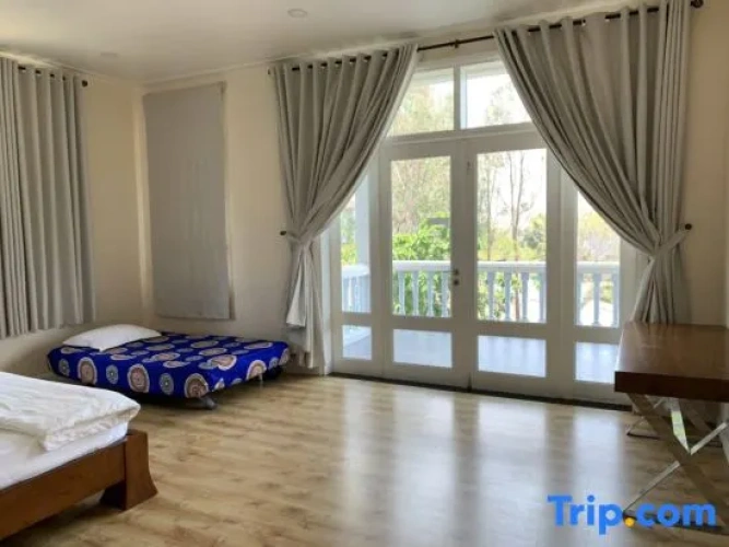 Deluxe Villa with garden view