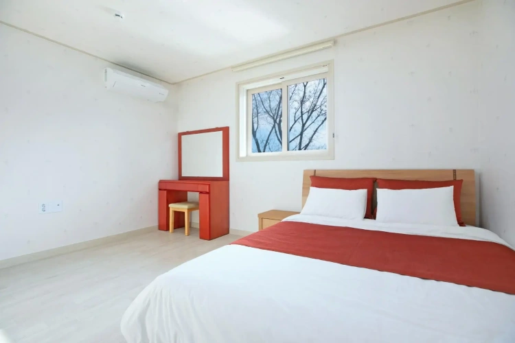 1 Bedroom Standard Double room with river view