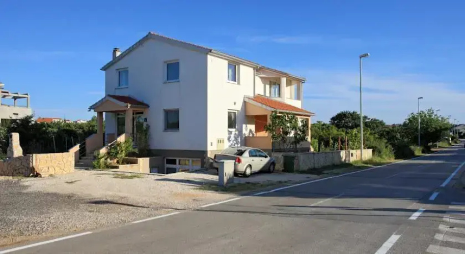 Apartments Maivjo