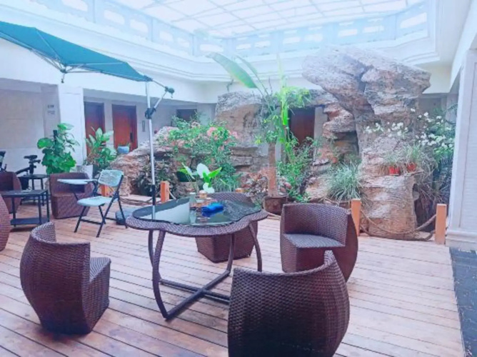 Yueting Hotel (Nanhai Avenue)