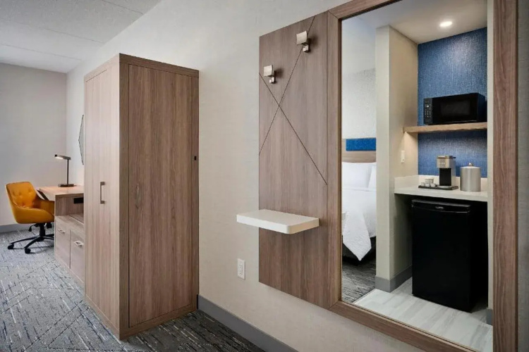 Holiday Inn Express Hamilton Upper James by IHG