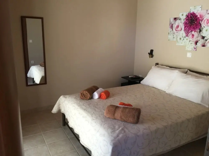 AnthosGuestHouses
