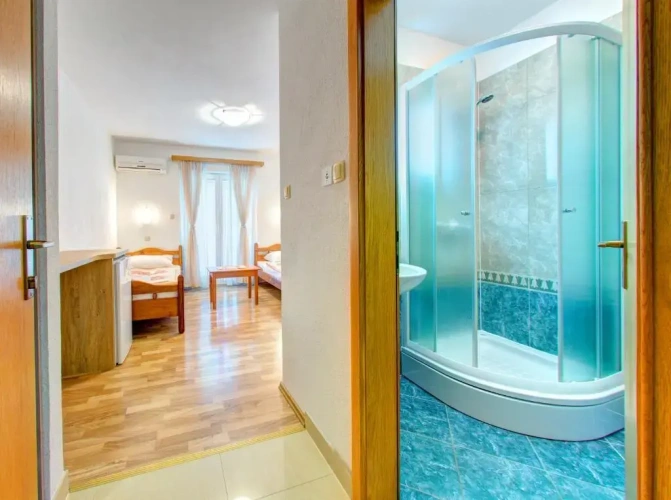 Economy Twin room