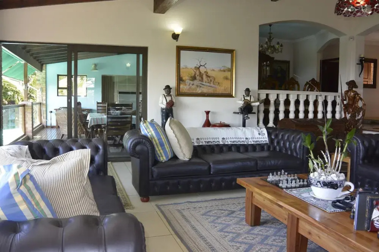 Ginaz BnB