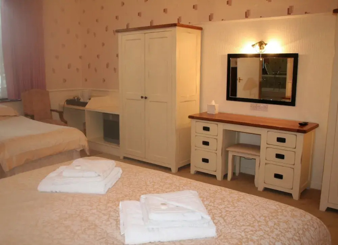 Liston Hotel