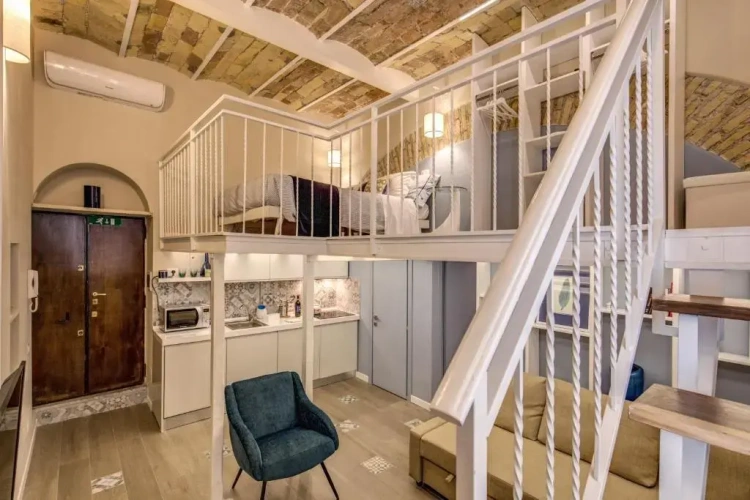 2 Bedrooms Apartment