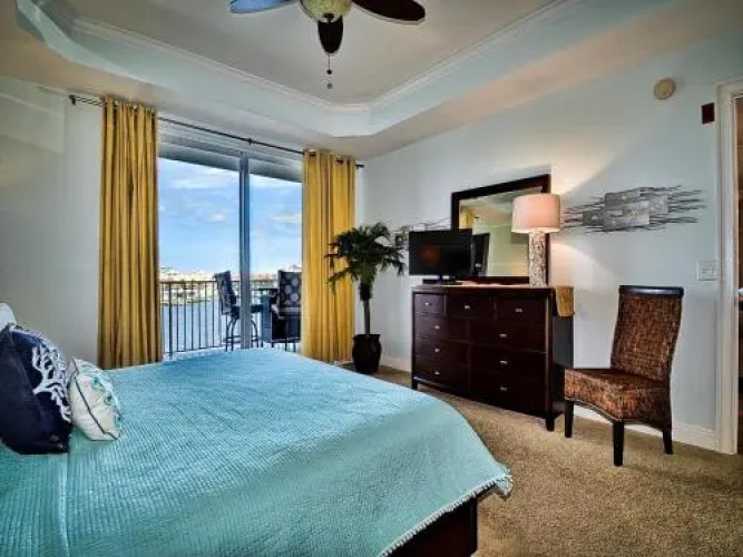 Bay Harbor 403