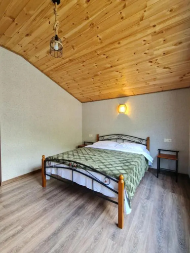 Kazbegi 4U