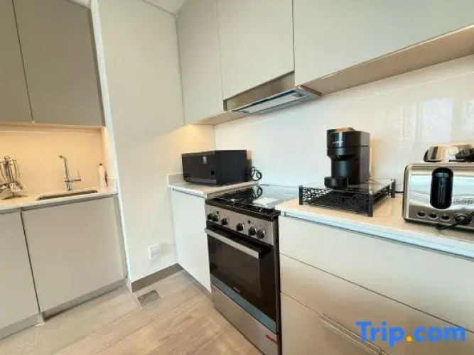 Luxury 1BR | Creek Beach | Pool & Beach
