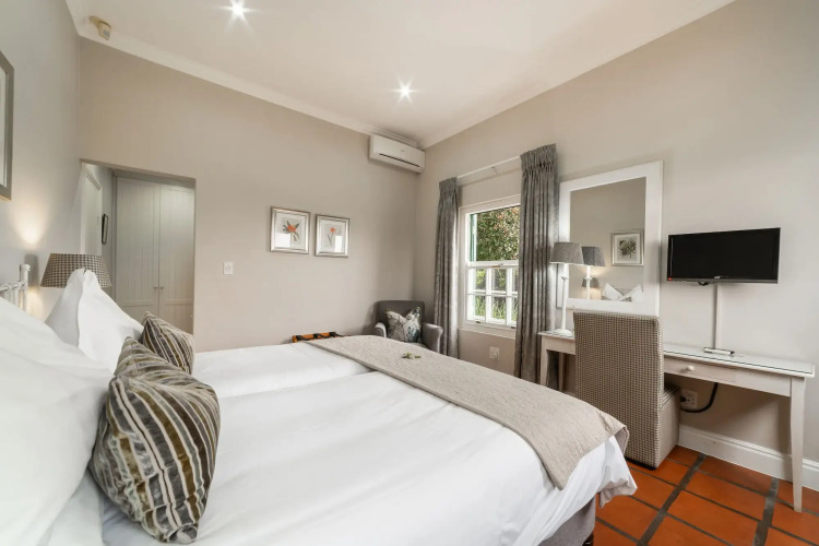 Eikendal LodgeOver view