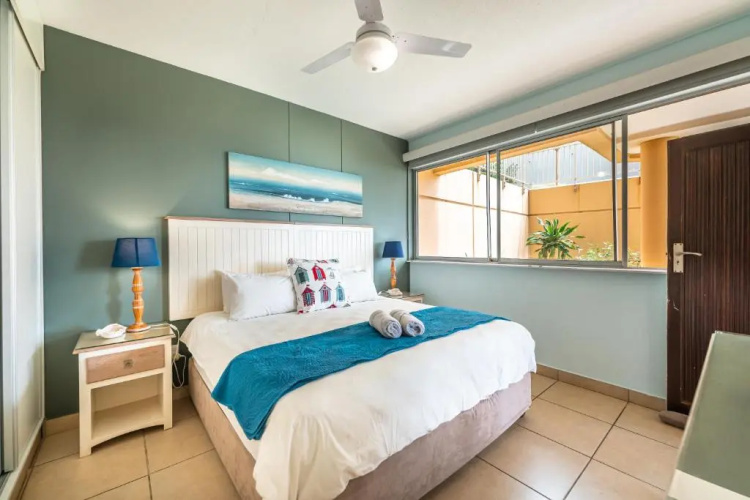 102 Bermuda-Comfortable ground floor on main beach