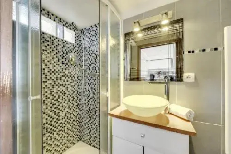 Paris 1st - Chatelet Les Halles - Rue Ferronnerie - Id 161