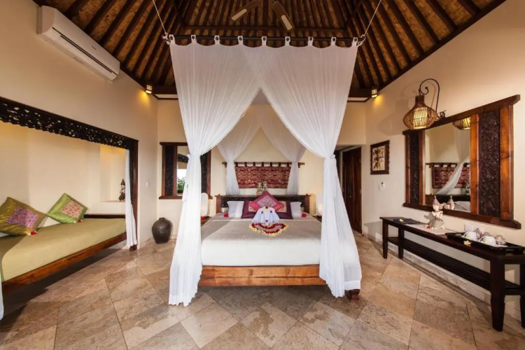 Blue Moon Villas