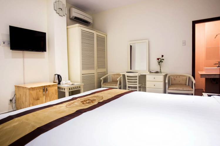 Saigon Night Hotel