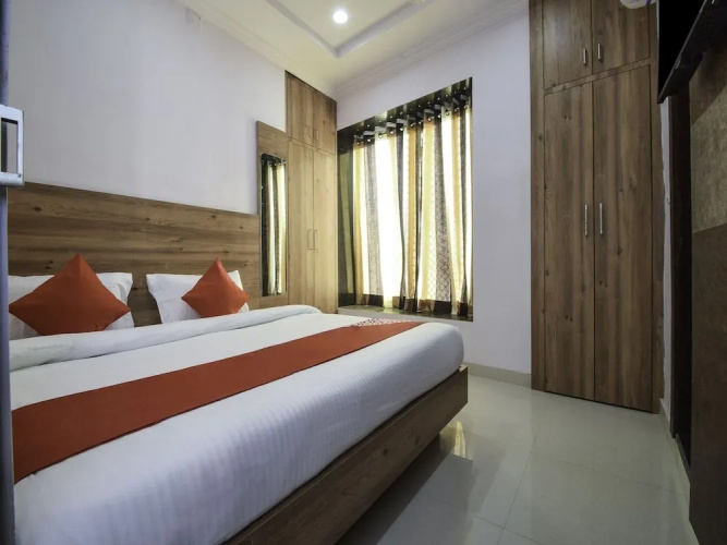 OYO 26580 Hari Krishna Palace