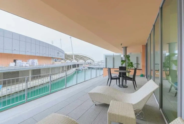Deluxe Apartment