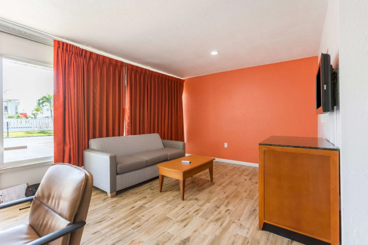Motel 6 Englewood