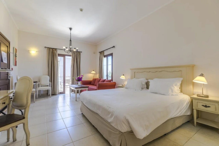 Aliathon Ionian Hotel