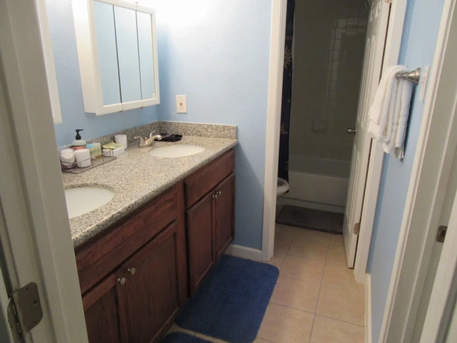 3 Bedrooms Cottage