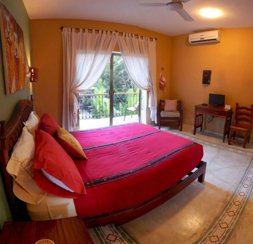 Casa Del Maya Bed & Breakfast