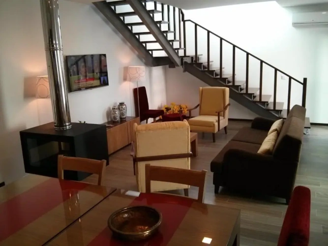 2 Bedrooms Cottage