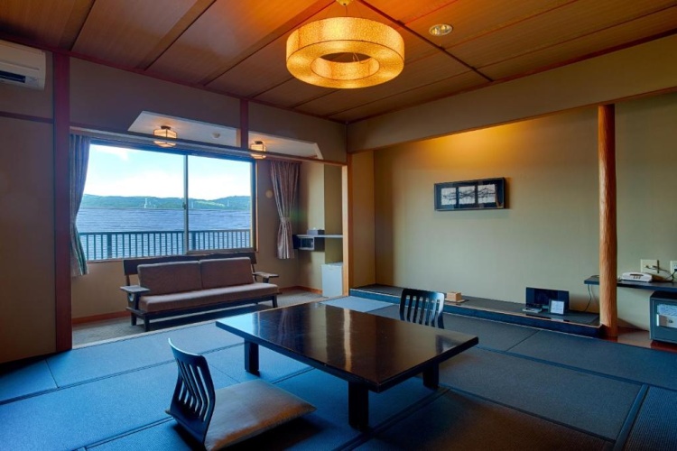 Economy room with view