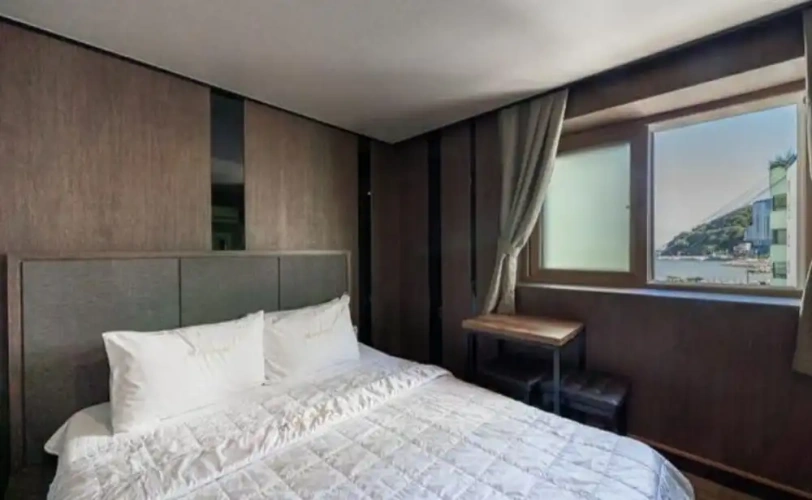 Premium room
