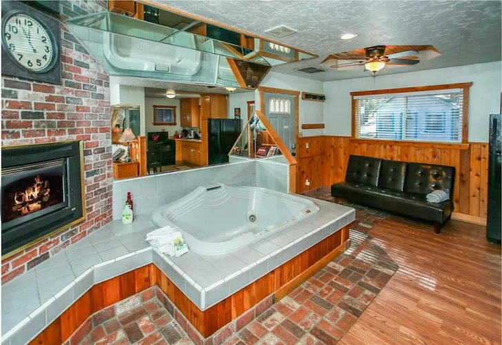 Cozy Bear Lodge A