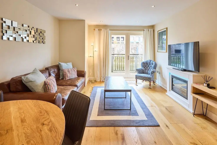 Host Stay Waterside