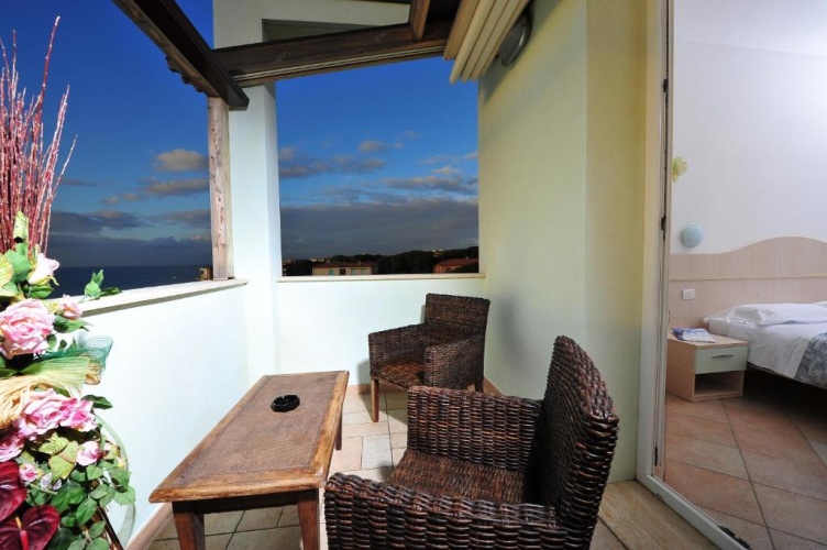 Standard Double room with balcony and with sea view